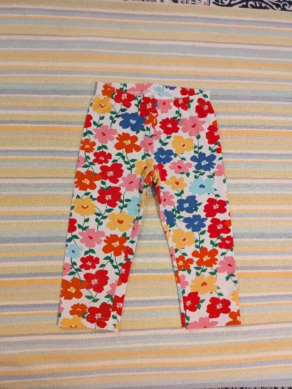 Hanna Andersson Floral cropped leggings size 8